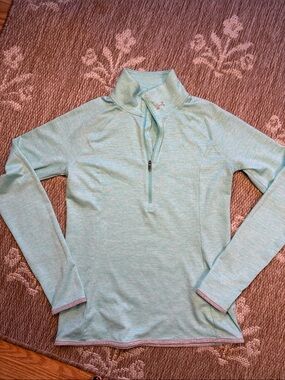 Under Armour Women's Mint Green Half-Zip Pullover heat gear